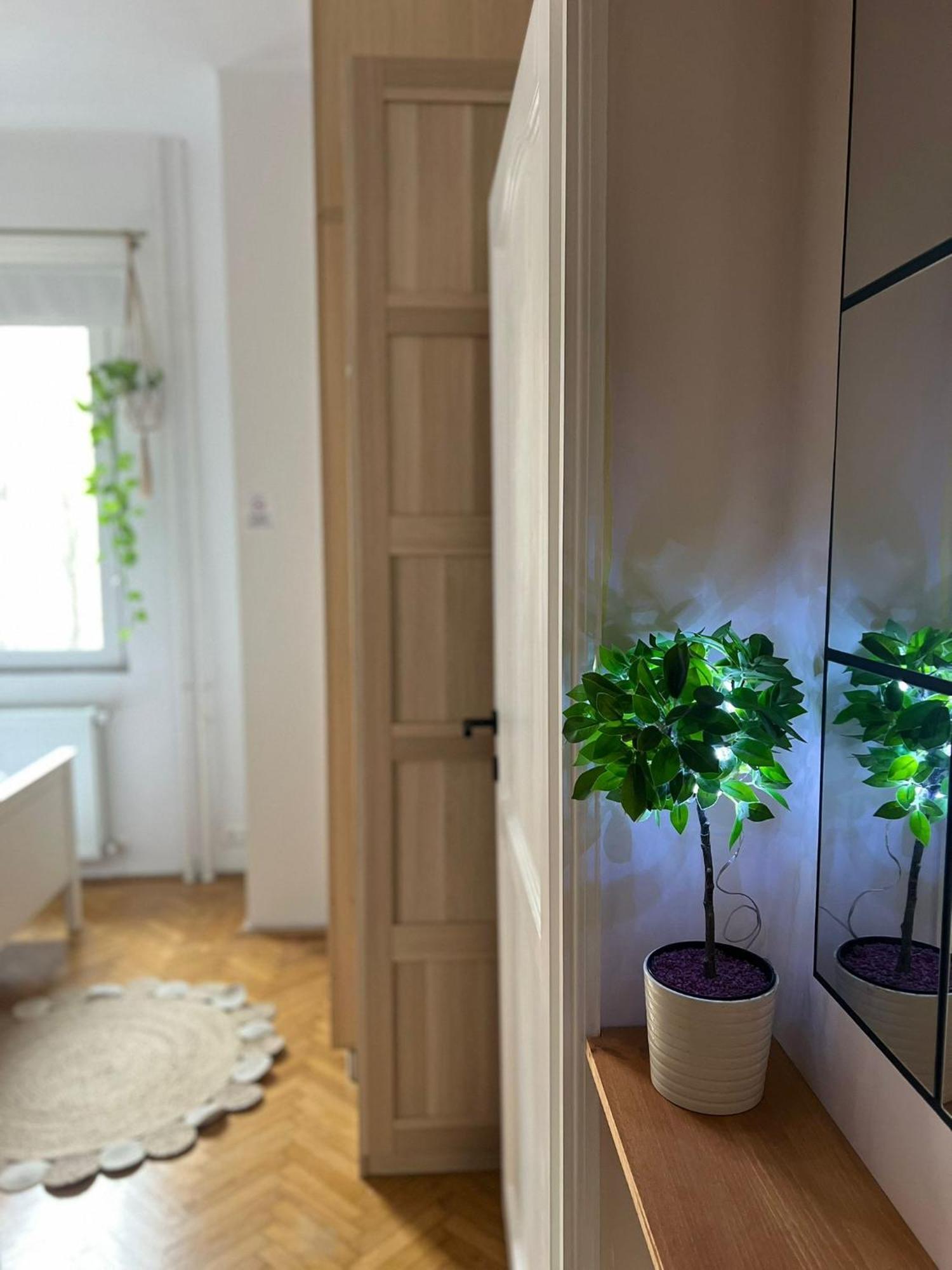West Budapest Apartman Exteriör bild